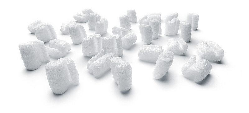 S-shaped white bioplastic packaging chips